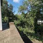 Riverside House Feriehus