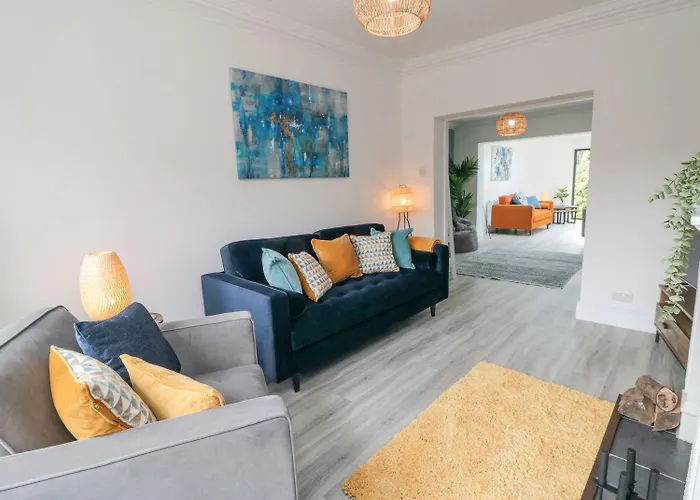 בית נופש Riverside House *