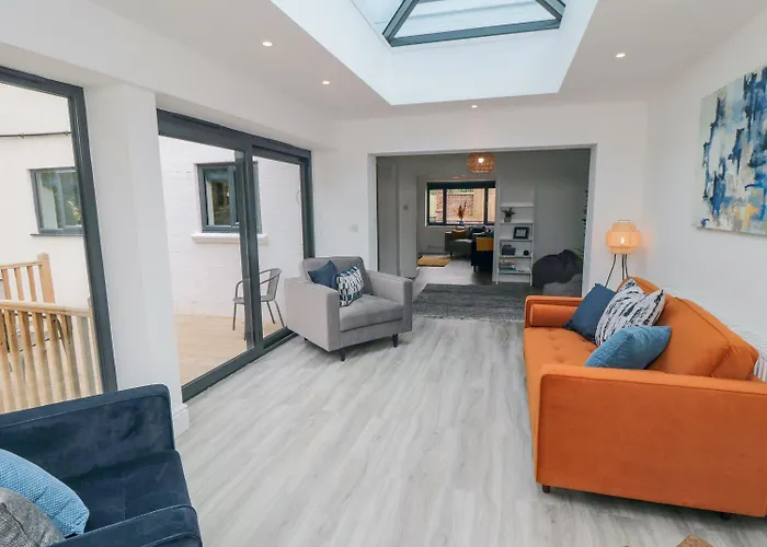 Riverside House * Scarborough