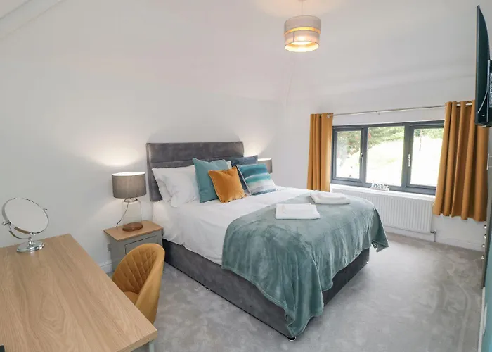 Riverside House Holiday home *