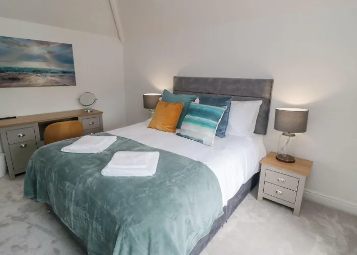 Riverside House Holiday home *