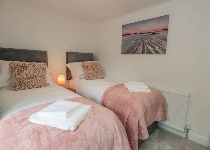 Riverside House Holiday home *