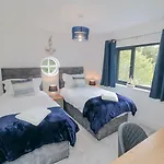 Riverside House * 斯卡伯勒